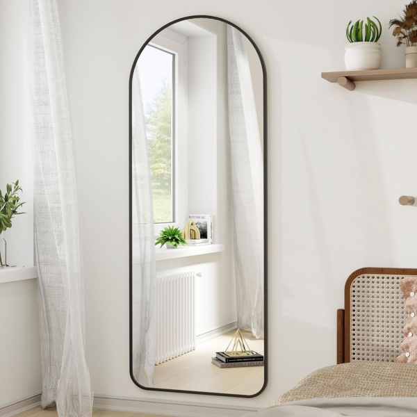 مرآة طويلة للجسم مقاس 160×53 سم بتصميم مودرن أنيق